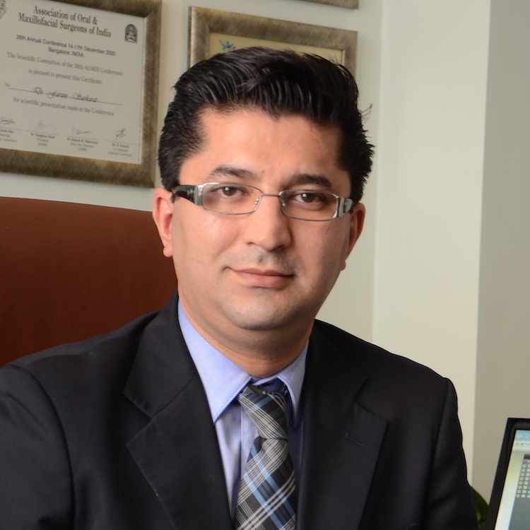 Dr.Farzin Sarkarat